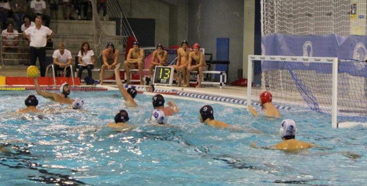 L'equip masculí de waterpolo del CNS visita el dèbil Molins